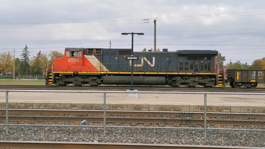 CN 2566